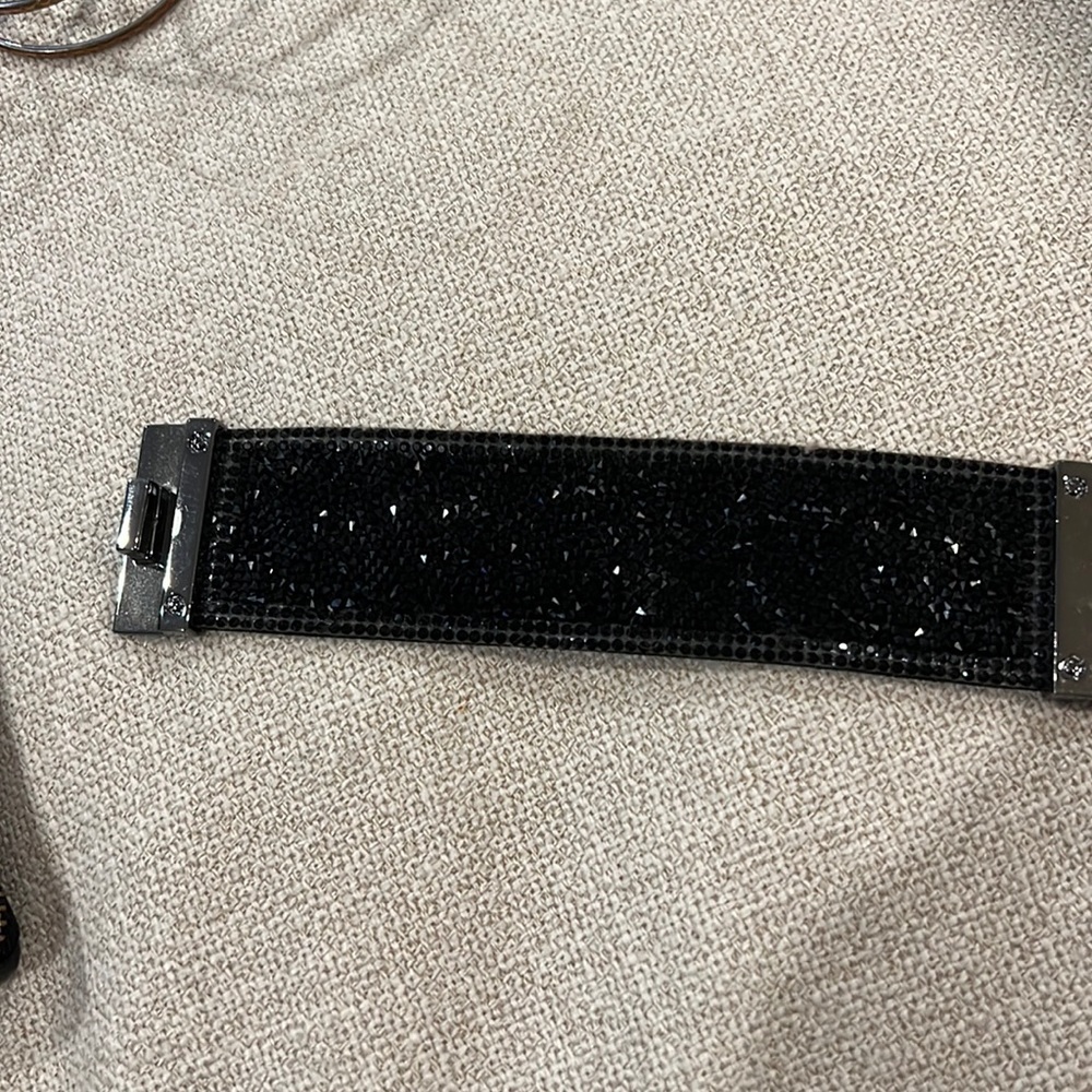 Beaded band bracelet🌸